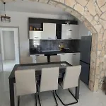 Apartment Vts *