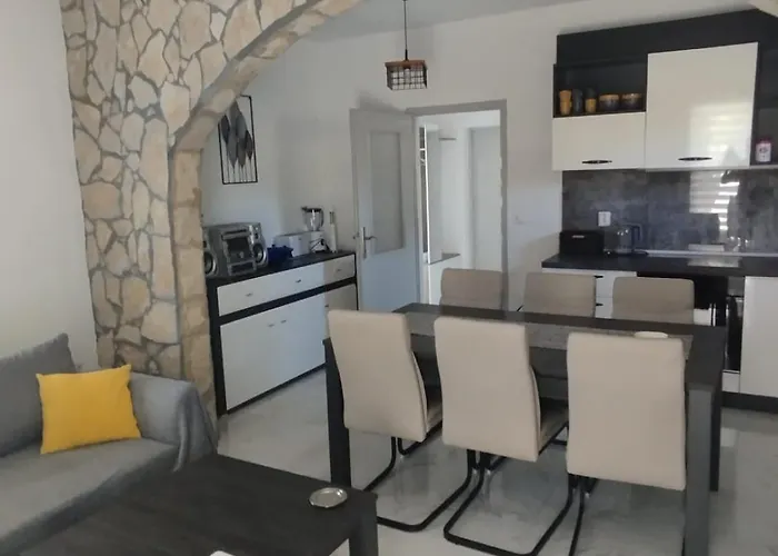 Vts Apartman *